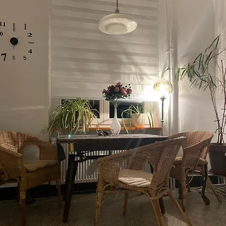 Shared , Zimmer Mieten 아파트